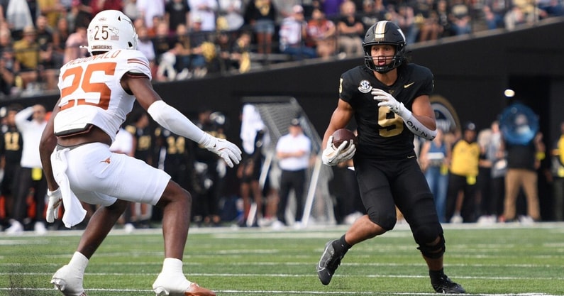 NCAA Football: Texas at Vanderbilt
