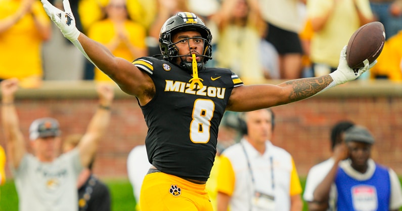 NCAA Football: Alabama at Missouri