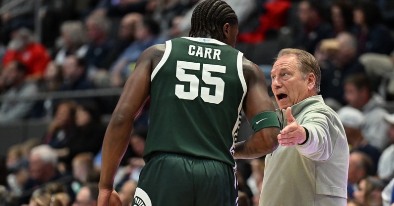 Carr-Izzo-UConn