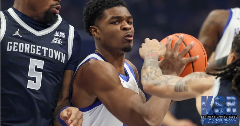 Otega Oweh dribbles against Georgetown on 10/30/2025 - Dr. Michael Huang, Kentucky Sports Radio/On3
