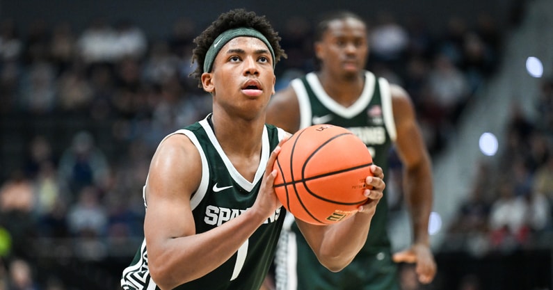 Michigan State Spartans guard Jeremy Fears Jr. (1) shoots a free throw during the second half against the Connecticut Huskies at PeoplesBank Arena. - Mark Smith, USA TODAY Sports