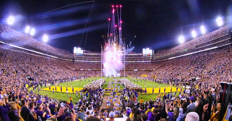 LSU Football has formed a committee to find the program's next head coach (Photo: Stephen Lew/Icon Sportswire via Getty Images)