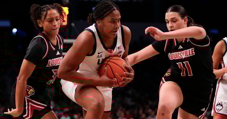 Sarah Strong against Louisville