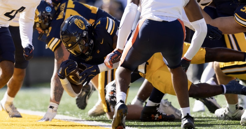 Cal running back Kendrick Raphael