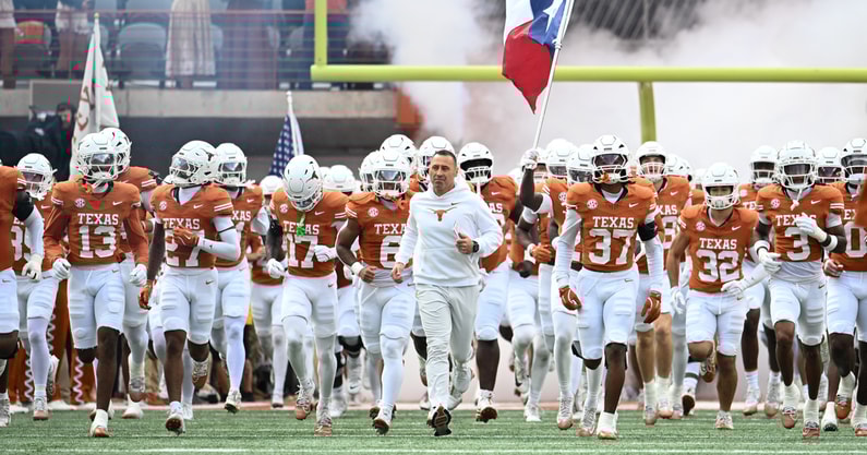 ut_vs_vanderbilt-0497_team