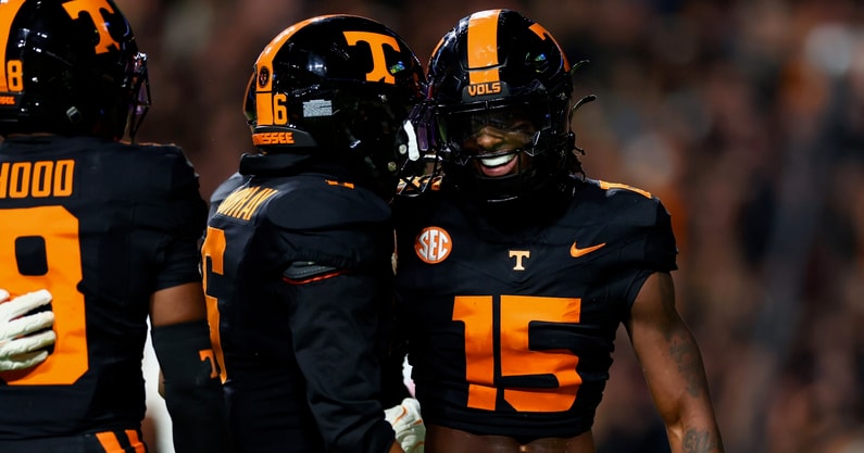 Edrees Farooq, Tennessee Basketball | Tennessee Athletics