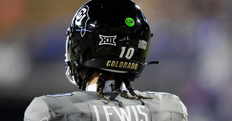 Colorado QB Julian Lewis