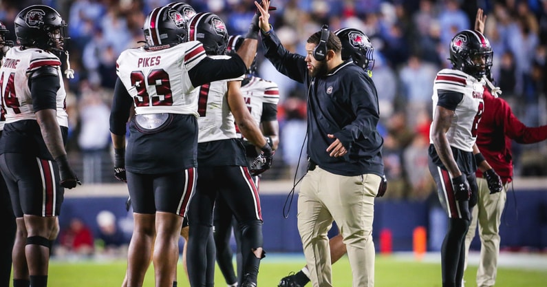 South Carolina assistant Jordan Dove with the defensive line unit. Photo by: Katie Dugan | GamecockCentral