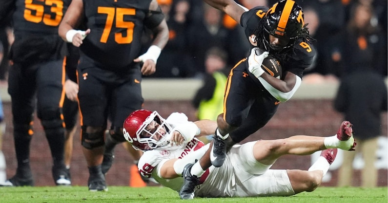OU linebacker Owen Heinecke
