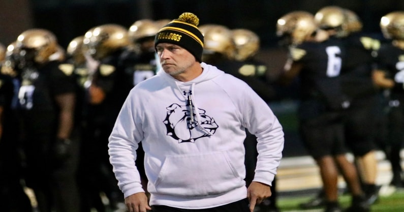 Oak lawn Richards HC Tony Sheehan 1200x630 EDGYTIM