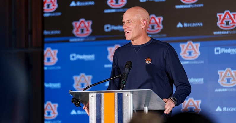 AUBURN, AL - 2025.11.03 - Press Conference