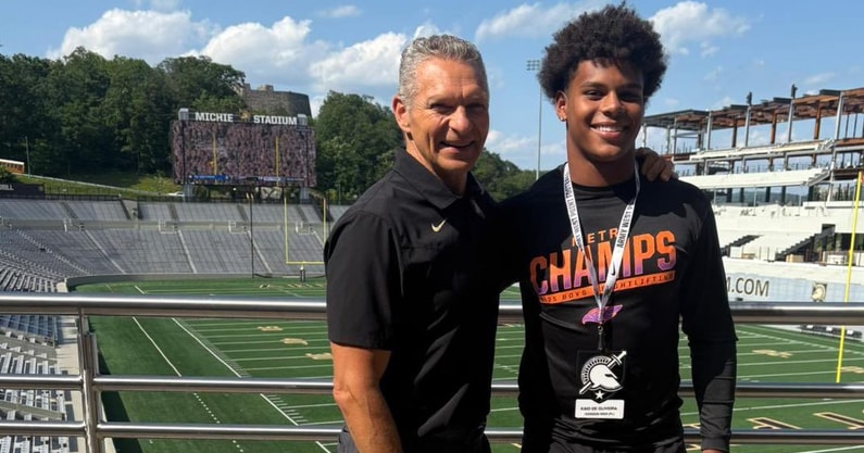 Kaio Oliveira with MonkenA