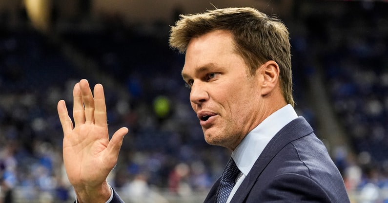 Tom-Brady-reveals-dog-Junie-was-cloned-from-beloved-late-pet-Lua