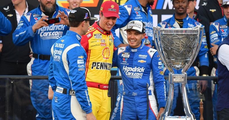 NASCAR Championship Phoenix Kyle Larson Joey Logano