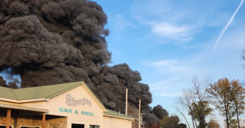 Copy of Copy of four-star-julian-phillips-discusses-recruitment-official-visits (12)