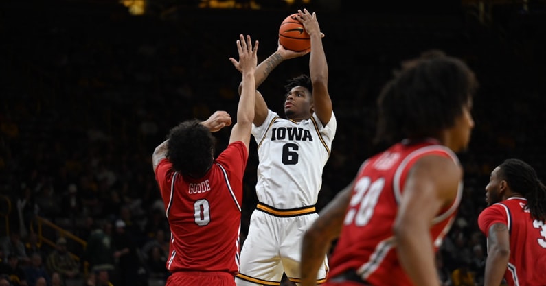 The Hawkeyes opened the Ben McCollum Era with a 101-69 win over Robert Morris. (Photo by Dennis Scheidt)