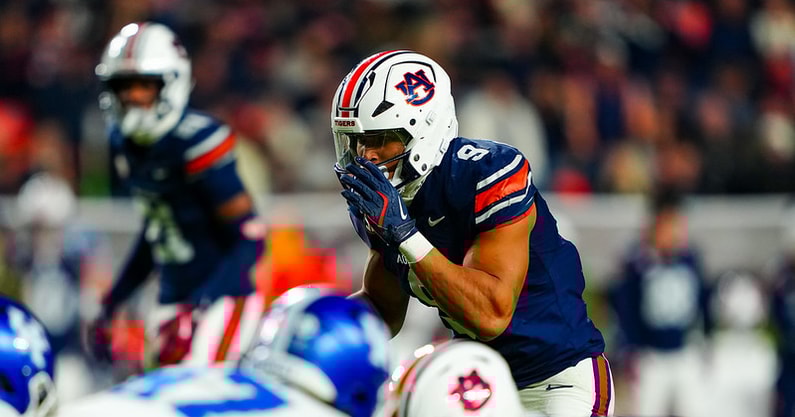 Auburn vs Kentucky 11-1-25-135-L
