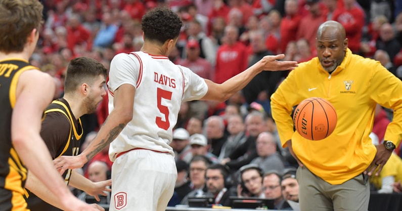 NCAA Basketball: Missouri Valley Conference Tournament Semifinal-Bradley vs Valparaiso