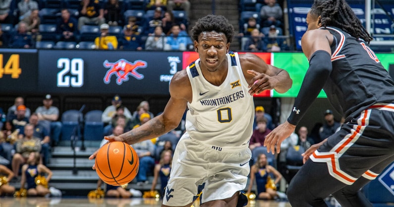 West Virginia forward Brenen Lorient drives to the basket