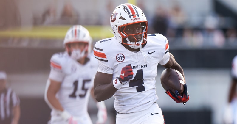 Malcolm Simmons (Photo by Auburn Athletics)