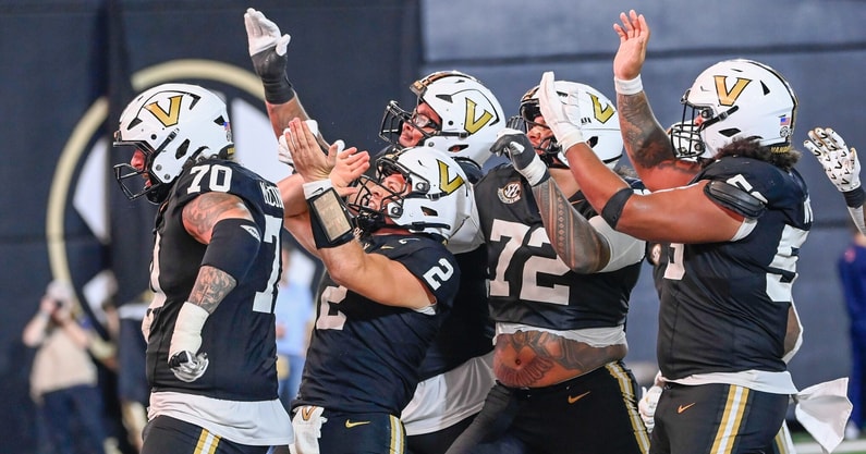 Syndication: The Tennessean