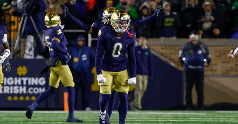 Notre Dame DB DeVonta Smith Navy