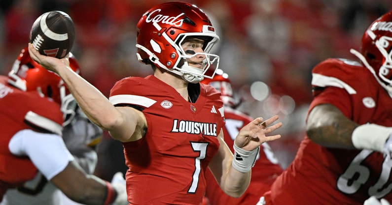 Nov 8, 2025; Louisville, Kentucky, USA; Louisville Cardinals quarterback Miller Moss (7) looks to pass against the California Golden Bears during the first half at L&N Federal Credit Union Stadium. Mandatory Credit: Jamie Rhodes-Imagn Images
