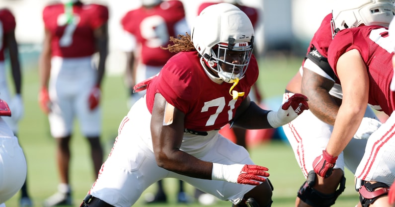 Alabama OL Kam Dewberry