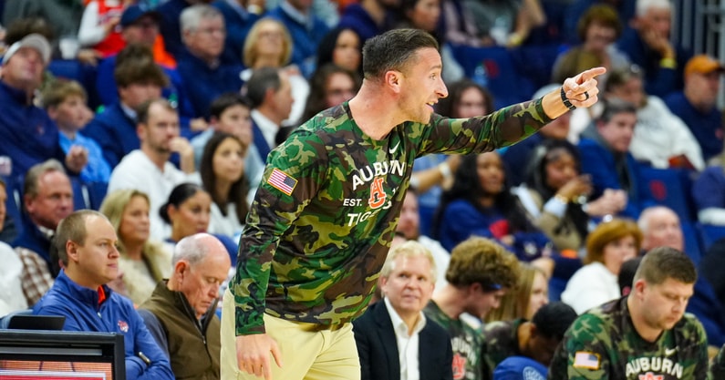 Steven Pearl (Photo by Matt Rudolph/AuburnSports)