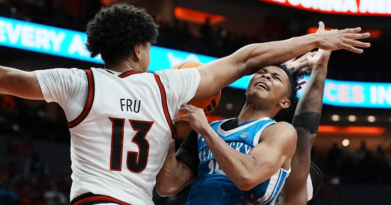 Louisville's Sananda Fru Vs Kentucky © Matt Stone/Courier Journal / USA TODAY NETWORK via Imagn Images