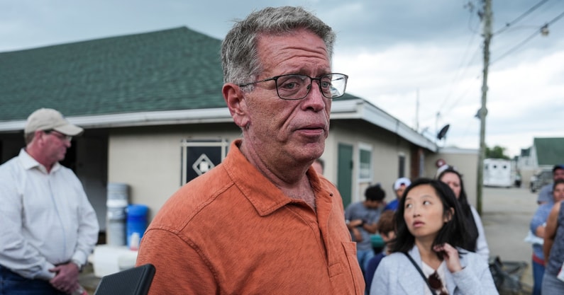 Dale Romans spoke with reporters on the backside of Churchill Downs ahead of the 2025 Kentucky Derby, via Matt Stone:Courier Journal : USA TODAY NETWORK via Imagn Images