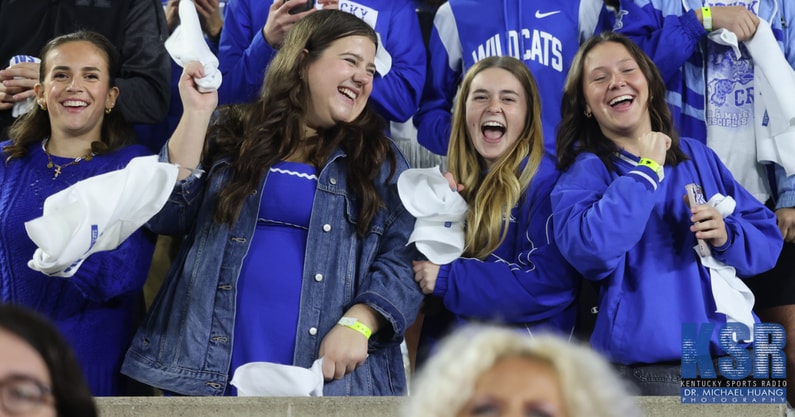 kentucky-football-bowl-projections-week-12-liberty-dukes-mayo-texas