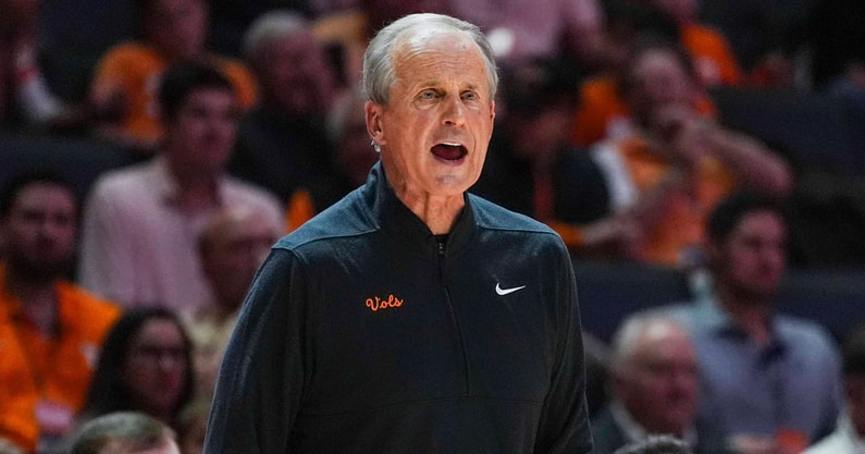 Angelina Alcantar/News Sentinel / USA TODAY NETWORK via Imagn Images | Tennessee coach Rick Barnes yells on the sidelines during a NCAA basketball game between Tennessee Volunteers and North Florida Ospreys at Thompson-Boling Arena at Food City Center in Knoxville, Tenn. on Nov. 12, 2025.