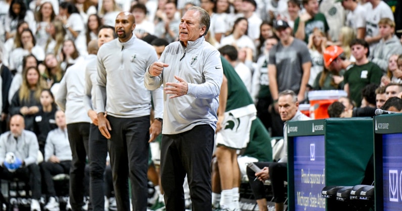 Michigan State's coach Tom Izzo calls out to players during the first half in the game against Bowling Green on Thursday, Oct. 23, 2025, at the Breslin Center in East Lansing. - Nick King, USA TODAY Sports