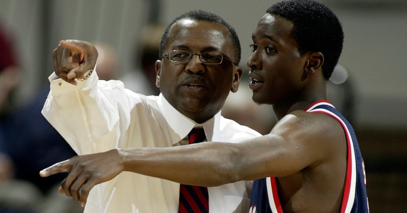 2005-06 NCAA Basketball: Mississippi Rebels at Auburn Tigers