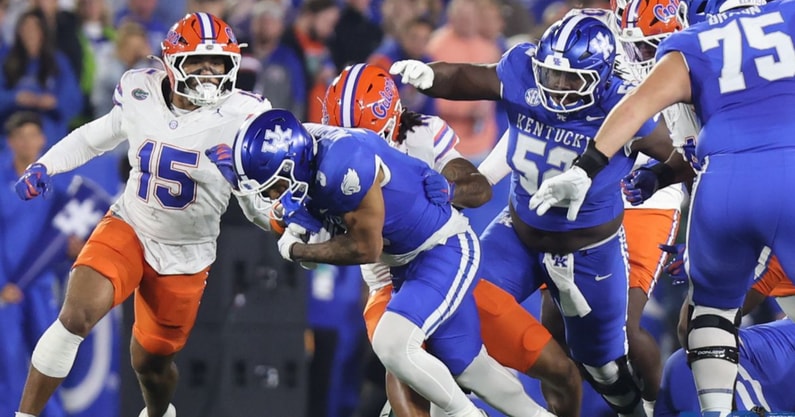 The Kentucky offensive line leads the way for Seth McGowan against Florida, via Dr. Michael Huang, KSR