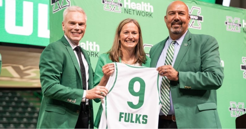 ksr-gameday-kentucky-faces-former-transy-coach-juli-fulks-against-marshall