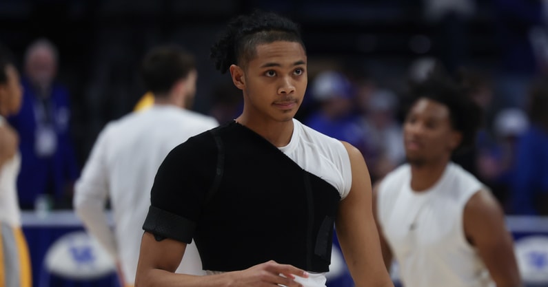 jaland-lowe-injury-update-shoulder-mark-pope-kentucky-eastern-illinois