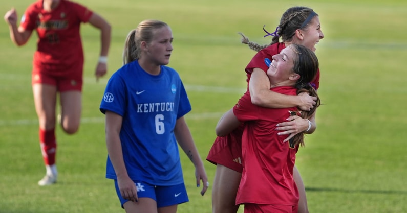 Kentucky falls to Louisville women's soccer in the NCAA Tournament, via Scott Utterback:Courier Journal : USA TODAY NETWORK via Imagn Images
