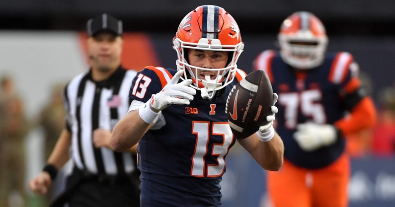 NCAA Football: Maryland at Illinois