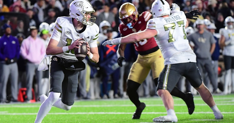 NCAA Football: Georgia Tech at Boston College