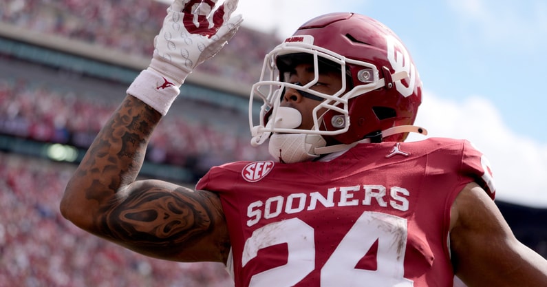 OU running back Xavier Robinson