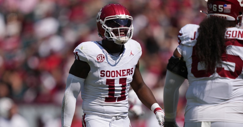 OU linebacker Kobie McKinzie