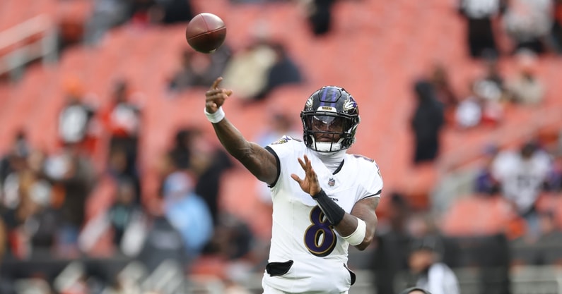 Lamar Jackson (11)