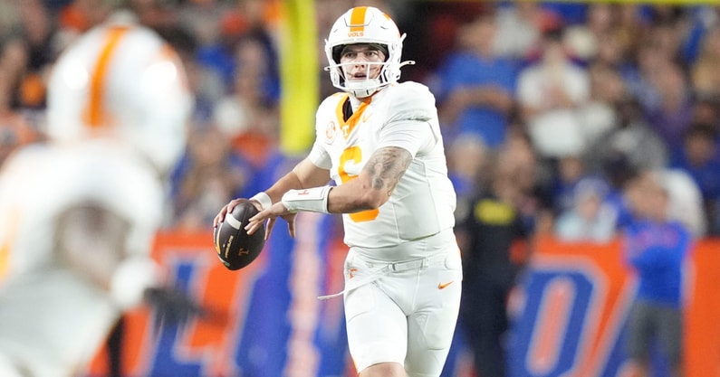 Tennessee quarterback Joey Aguilar (6) looks down the field during a college football game between Tennessee and Florida at Ben Hill Griffin Stadium in Gainesville, Florida., on Nov. 22, 2025.