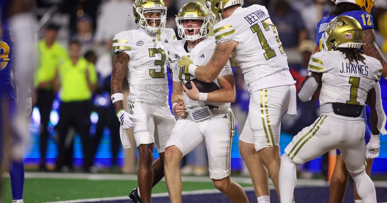 NCAA Football: Pittsburgh at Georgia Tech