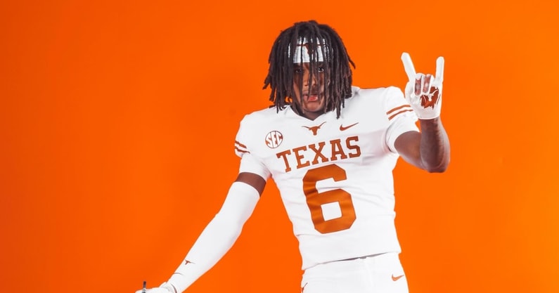 thejosiahv_1763945129_3772567639324127403_9885355878