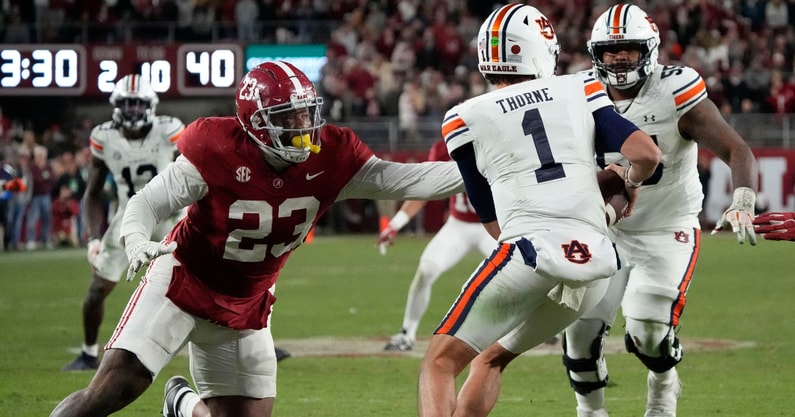 Alabama DL James Smith