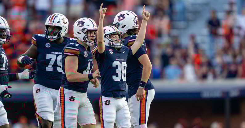 Alex McPherson (Photo by Matt Rudolph/AuburnSports)
