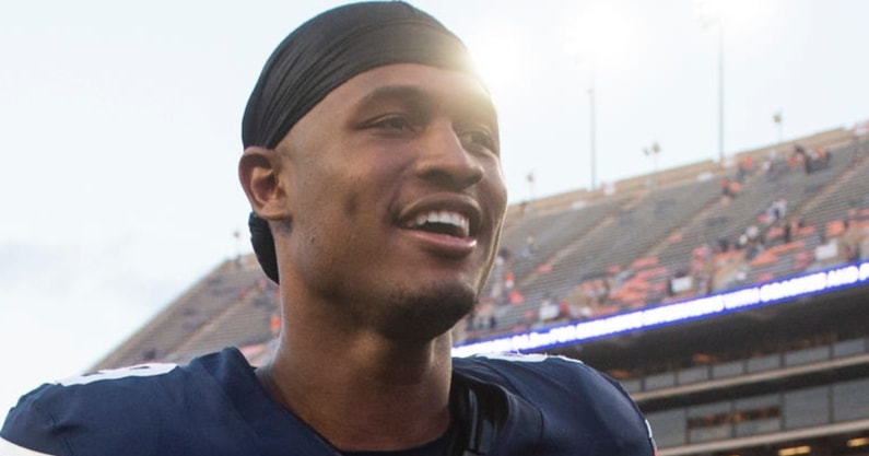 Auburn QB Deuce Knight